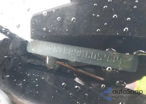 2009 Infiniti G37 Journey z USA, uszkodzony, nr VIN JNKCV64E29M605939